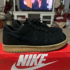 Nike Big Nike Low Lux Black Gum Light Brown 854166-002